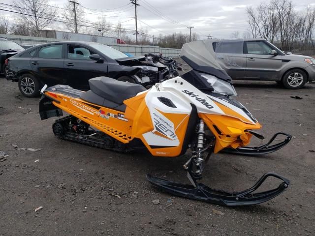 2017 Skidoo Renegade