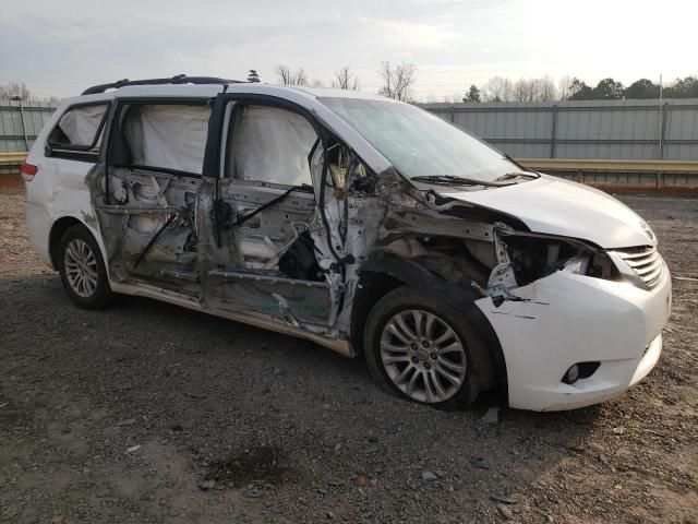 2012 Toyota Sienna XLE