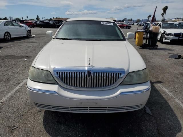 2007 Lincoln Town Car Signature