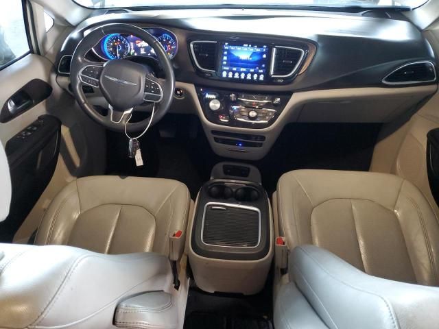 2017 Chrysler Pacifica Touring L Plus