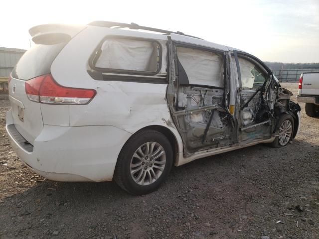 2012 Toyota Sienna XLE