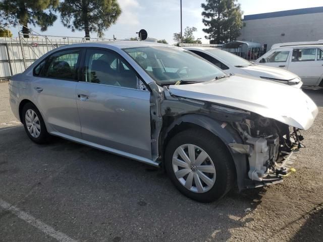 2013 Volkswagen Passat S