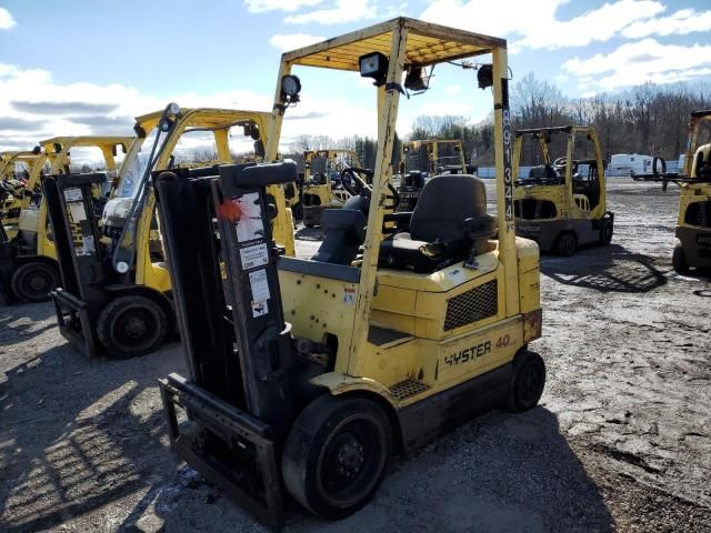 2004 Hyster ER Forklift