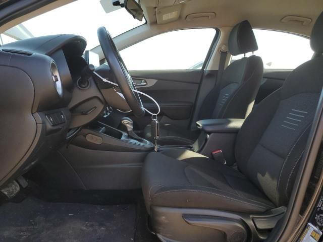 2021 KIA Forte fe