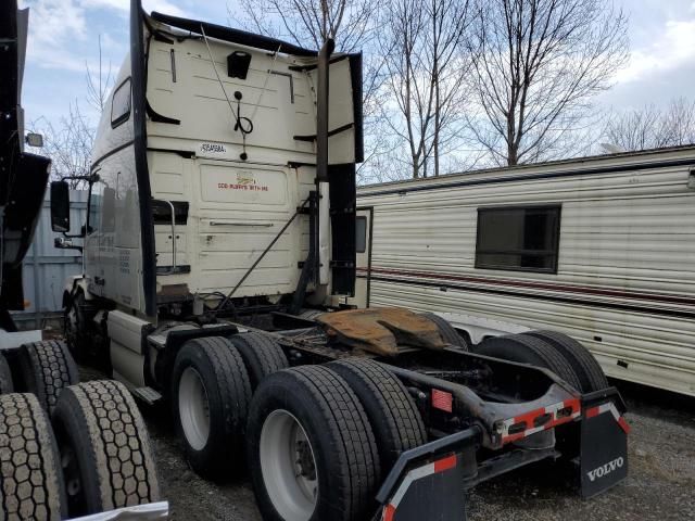 2011 Volvo VN VNL