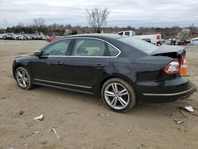 2012 Volkswagen Passat SEL