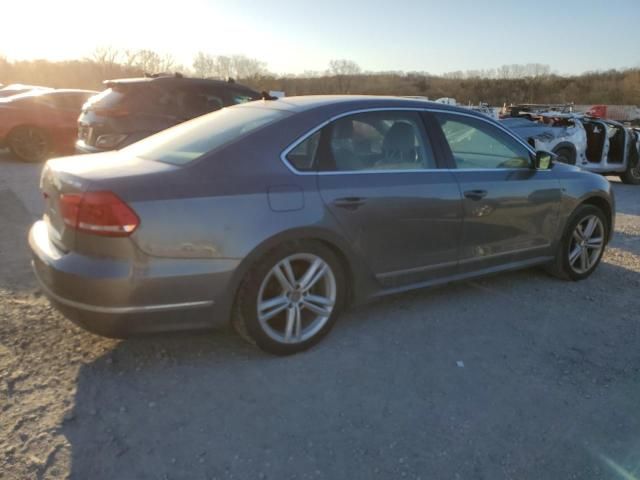 2013 Volkswagen Passat SEL