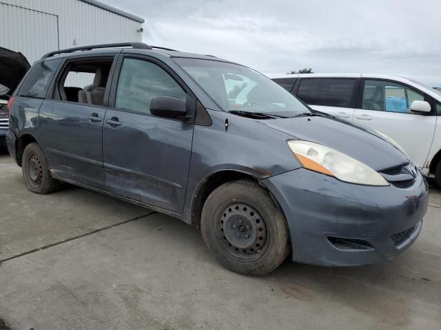 2010 Toyota Sienna CE