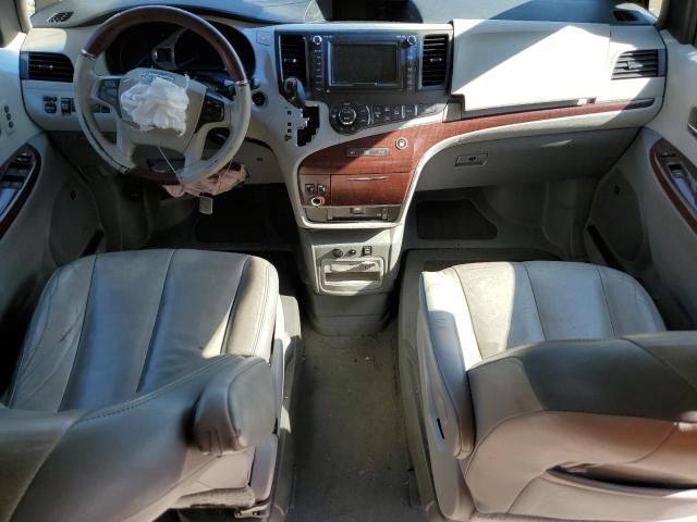 2014 Toyota Sienna XLE