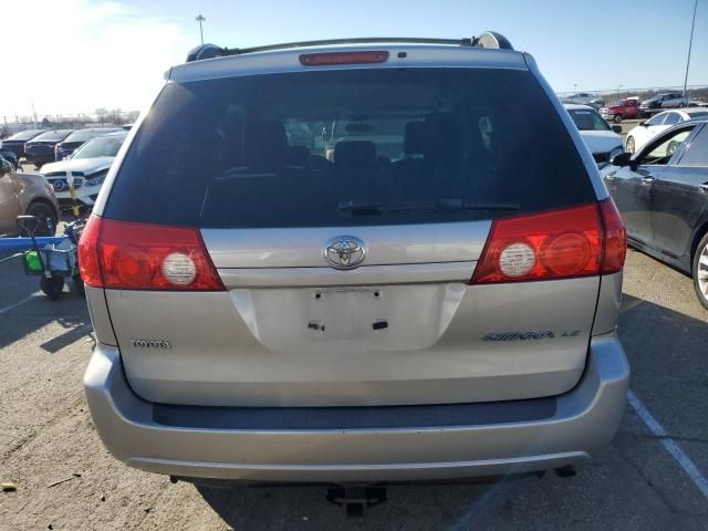 2009 Toyota Sienna CE