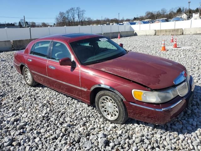 1998 Lincoln Town Car Signature