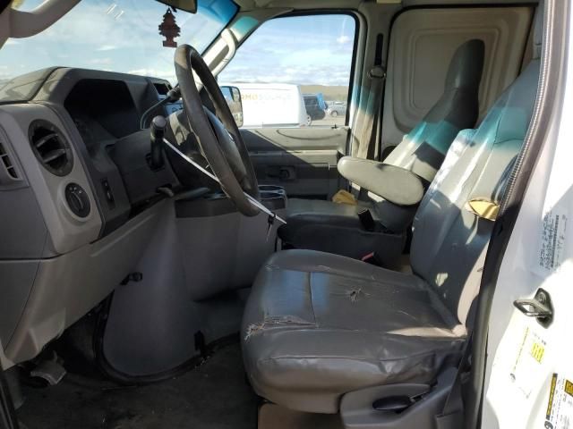 2011 Ford Econoline E350 Super Duty Van