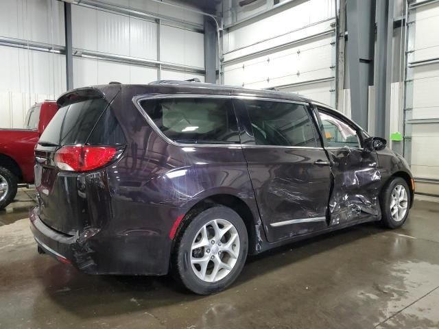 2017 Chrysler Pacifica Touring L Plus