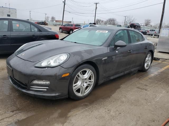 2011 Porsche Panamera 2