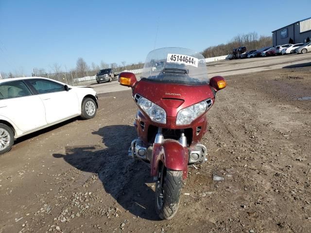 2001 Honda GL1800