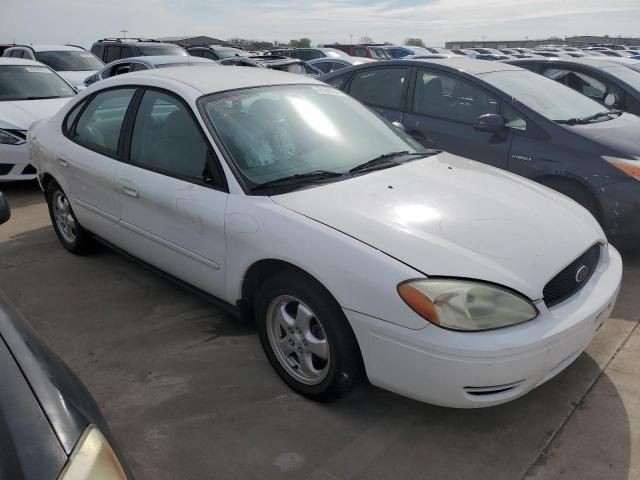 2005 Ford Taurus SE