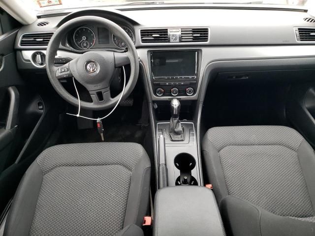 2013 Volkswagen Passat S