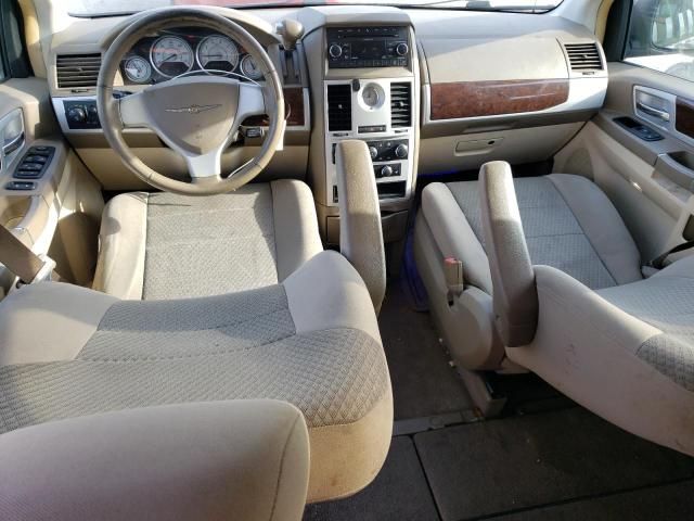 2010 Chrysler Town & Country Touring