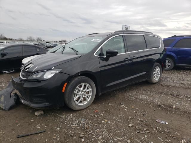 2021 Chrysler Voyager LX