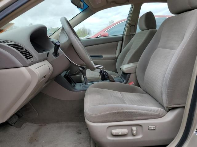 2005 Toyota Camry LE