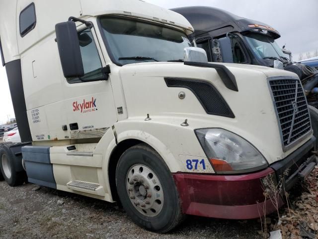 2011 Volvo VN VNL