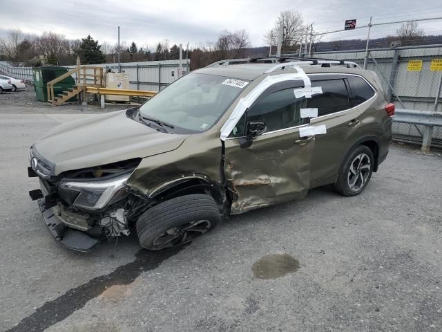 2022 Subaru Forester Touring