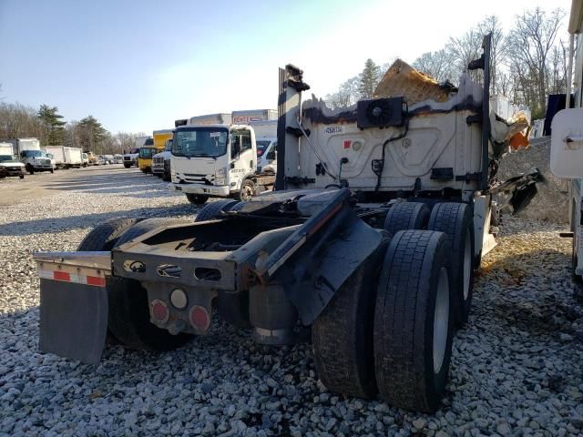 2014 Freightliner Cascadia 125