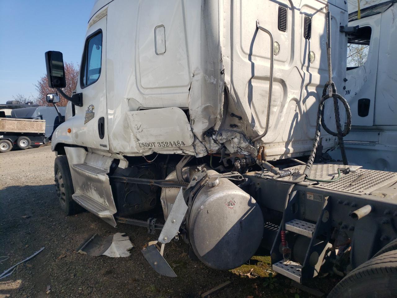 2015 Freightliner Cascadia 125