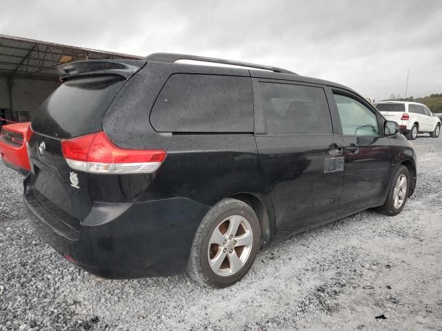 2013 Toyota Sienna LE