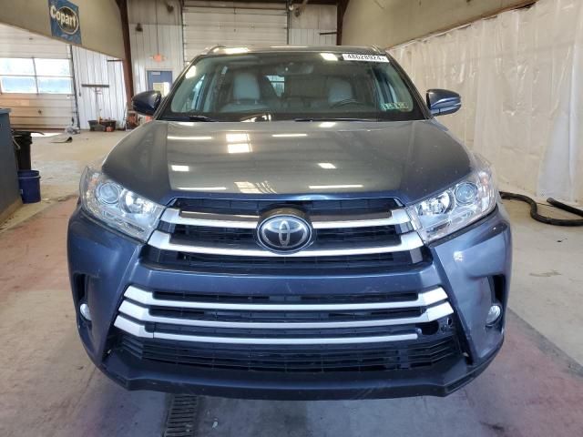 2018 Toyota Highlander SE