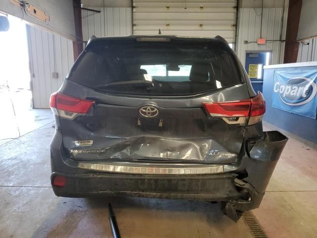 2018 Toyota Highlander SE