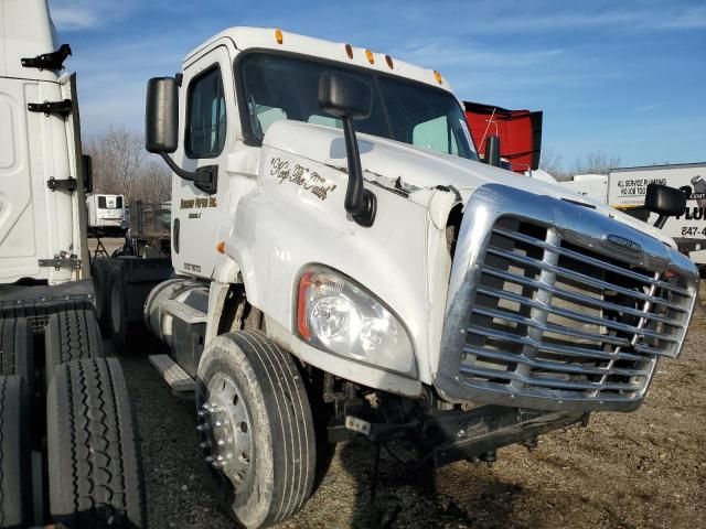 2015 Freightliner Cascadia 125