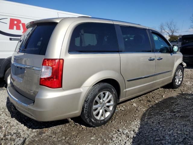 2016 Chrysler Town & Country Limited Platinum