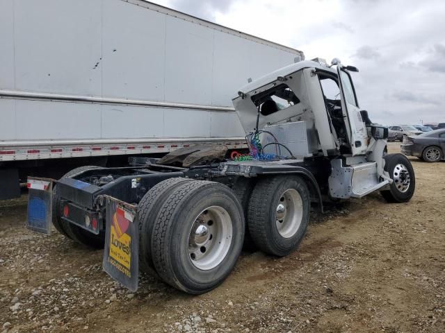 2016 Peterbilt 567