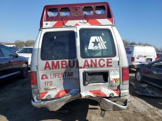 2013 Ford Econoline E350 Super Duty Van