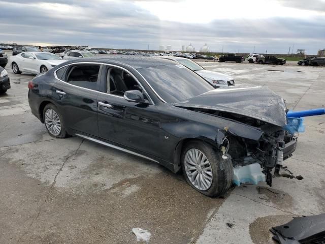 2016 Infiniti Q70 3.7