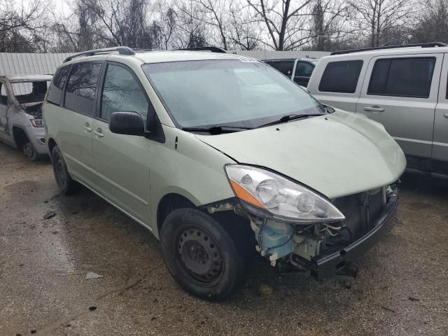 2009 Toyota Sienna CE