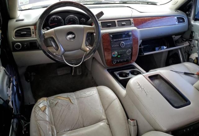 2014 Chevrolet Suburban C1500 LT