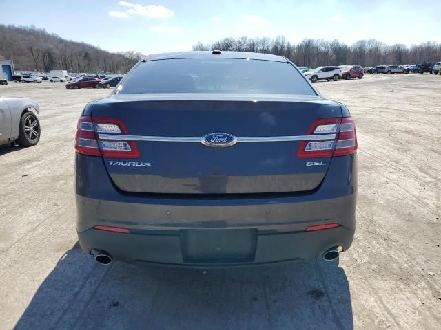 2017 Ford Taurus SEL