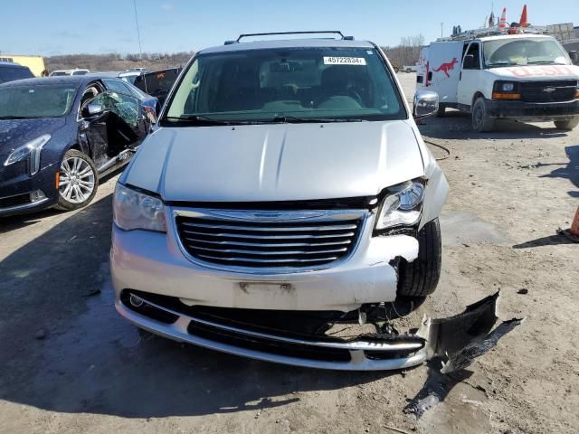 2012 Chrysler Town & Country Touring L