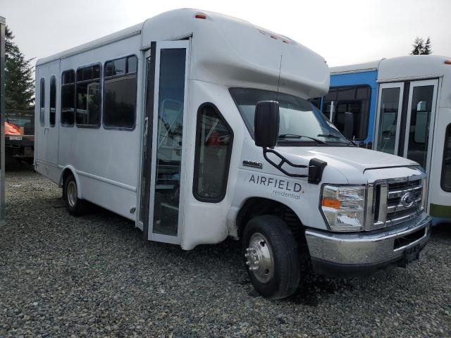 2019 Ford Econoline E350 Super Duty Cutaway Van