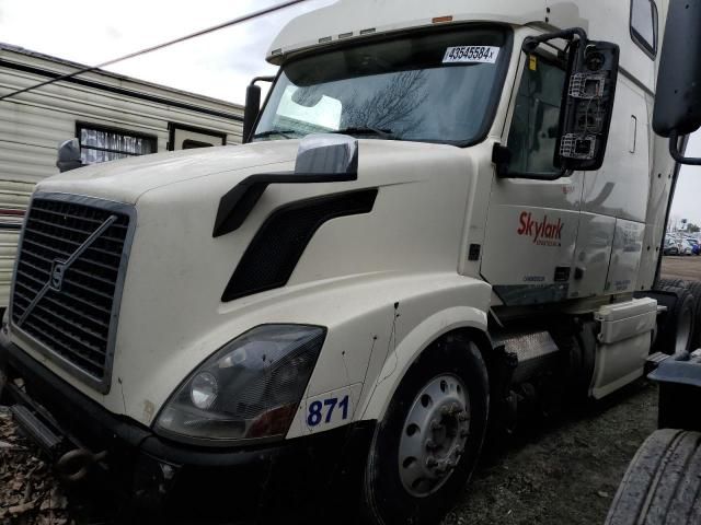 2011 Volvo VN VNL