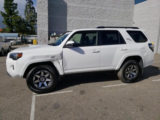 2023 Toyota 4runner SE