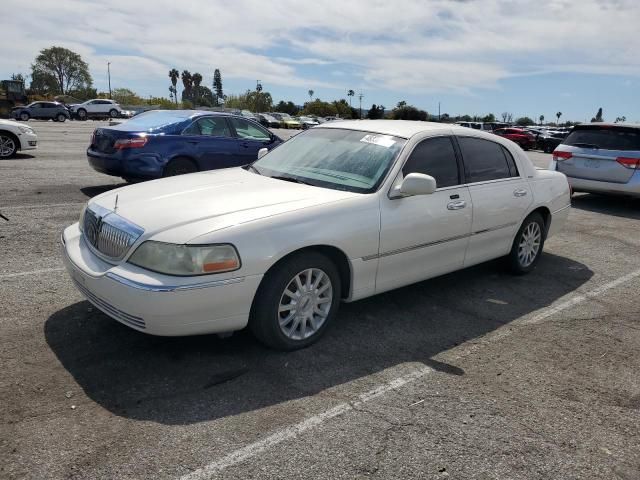 2007 Lincoln Town Car Signature