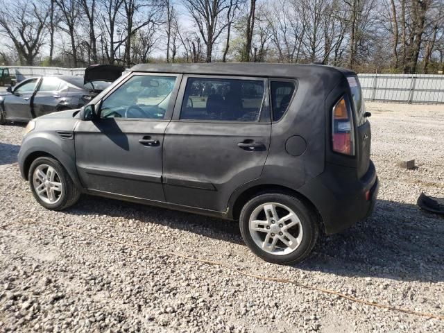 2011 KIA Soul +