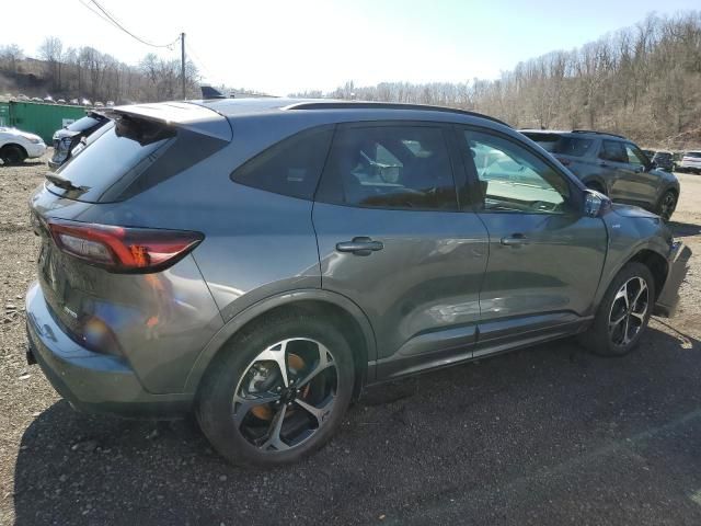 2023 Ford Escape ST Line Plus