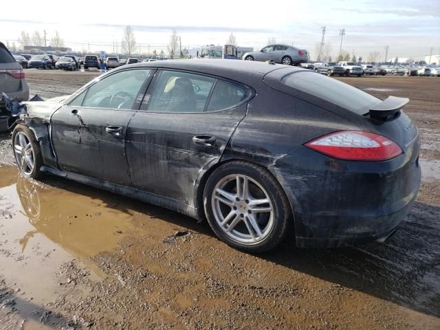 2013 Porsche Panamera 2