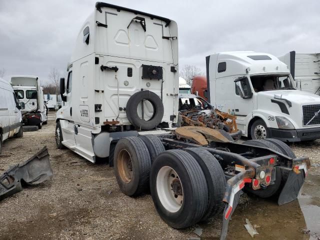 2014 Freightliner Cascadia 125