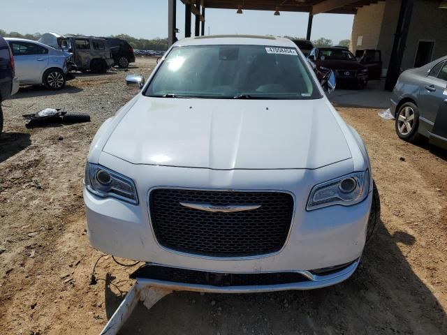 2016 Chrysler 300C