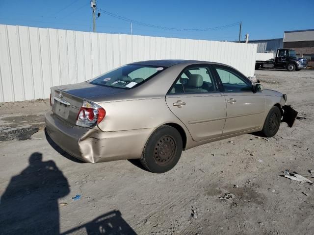 2005 Toyota Camry LE